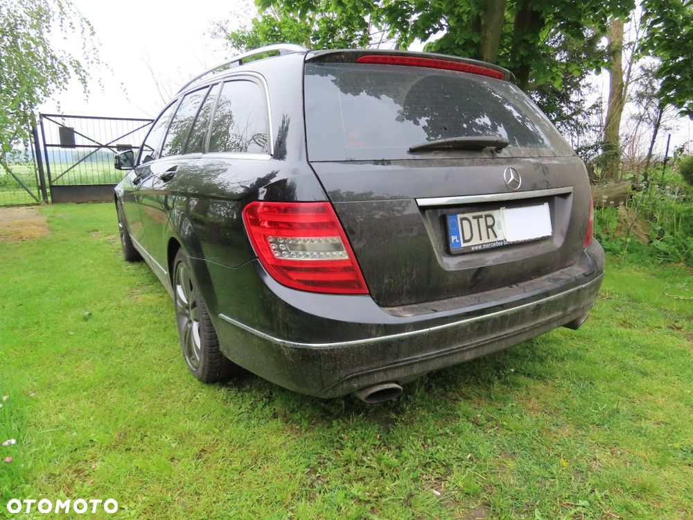 Mercedes-Benz Klasa C 350 CDI DPF (BlueEFFICIENCY) 7G-TRONIC Avantgarde - 4