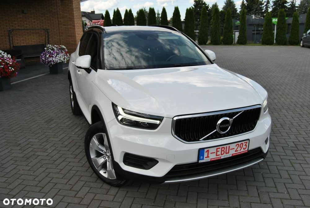 Volvo XC 40 T3 Momentum - 2