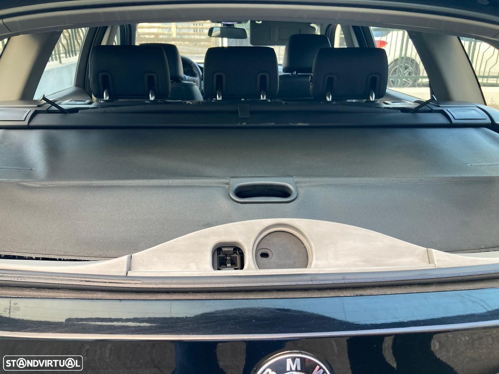 BMW 318 d Touring - 9