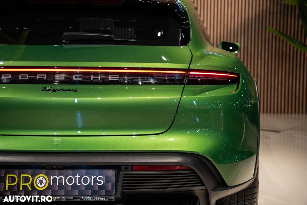 Porsche Taycan 4S - 16