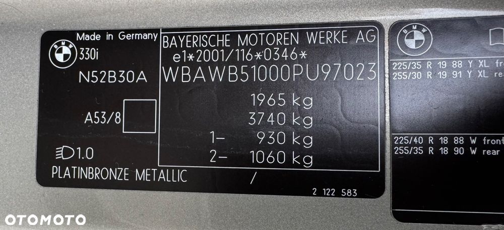 BMW Seria 3 330i Edition Exclusive - 24