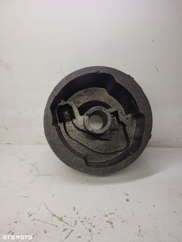 WKŁADKA KOŁA ZAPASOWEGO AUDI A4 B7 8E9012109C
