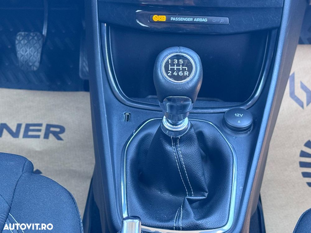 Ford Puma 1.0 EcoBoost MHEV Titanium - 14