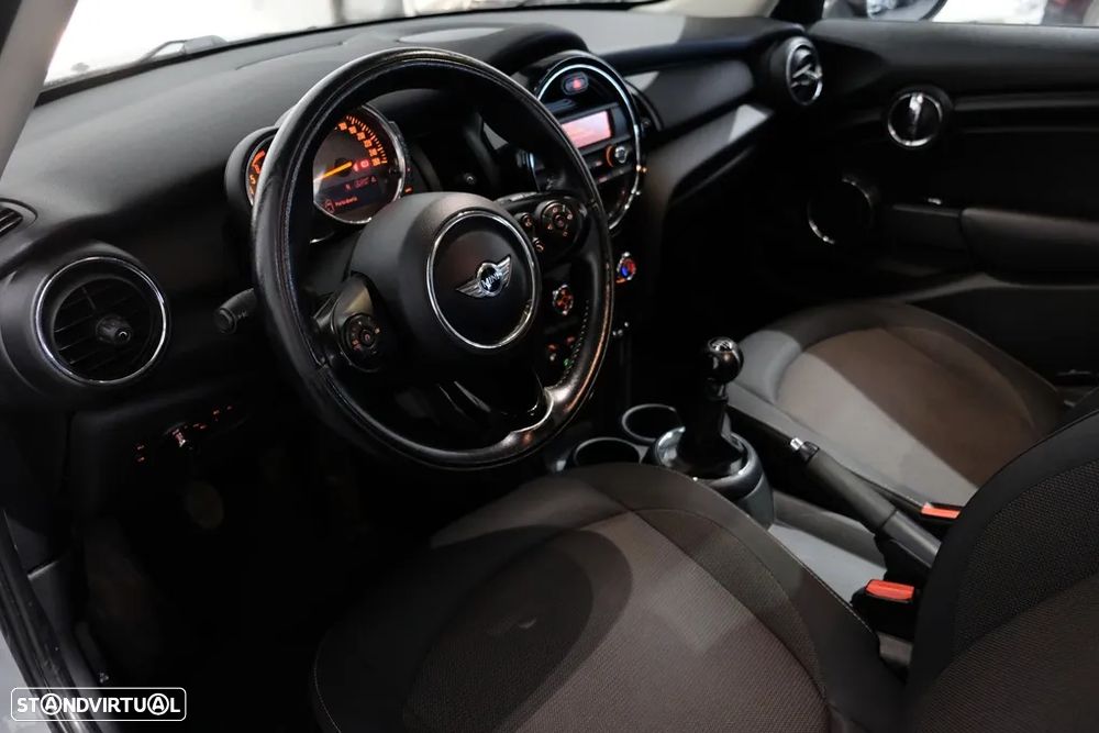 MINI 5 Portas One D - 13