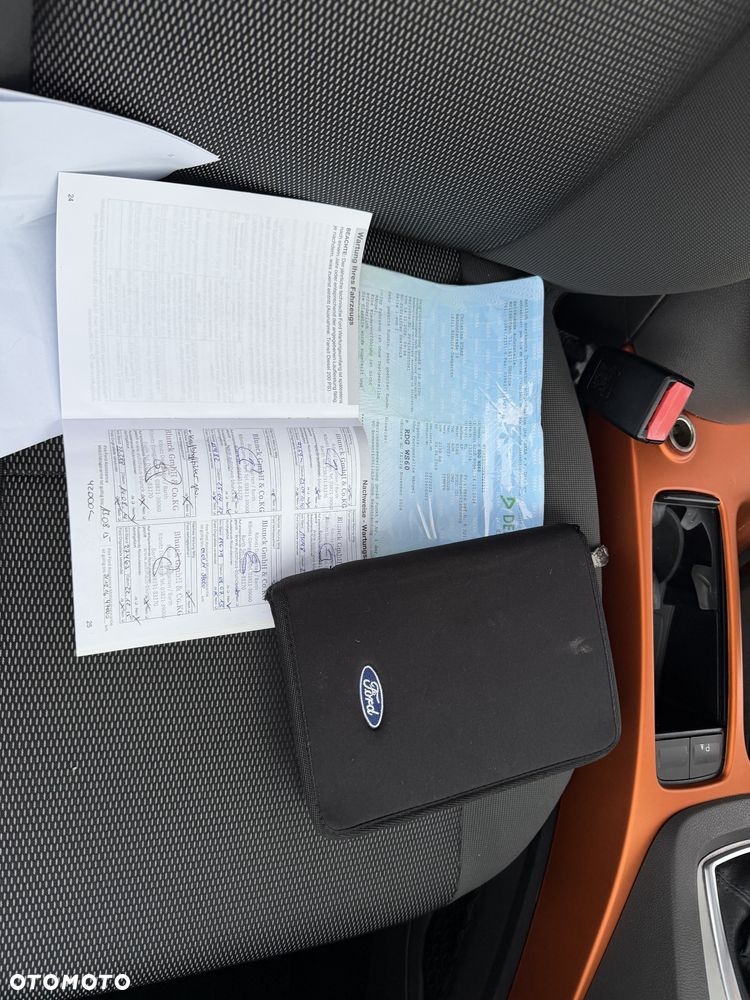Ford Kuga - 13