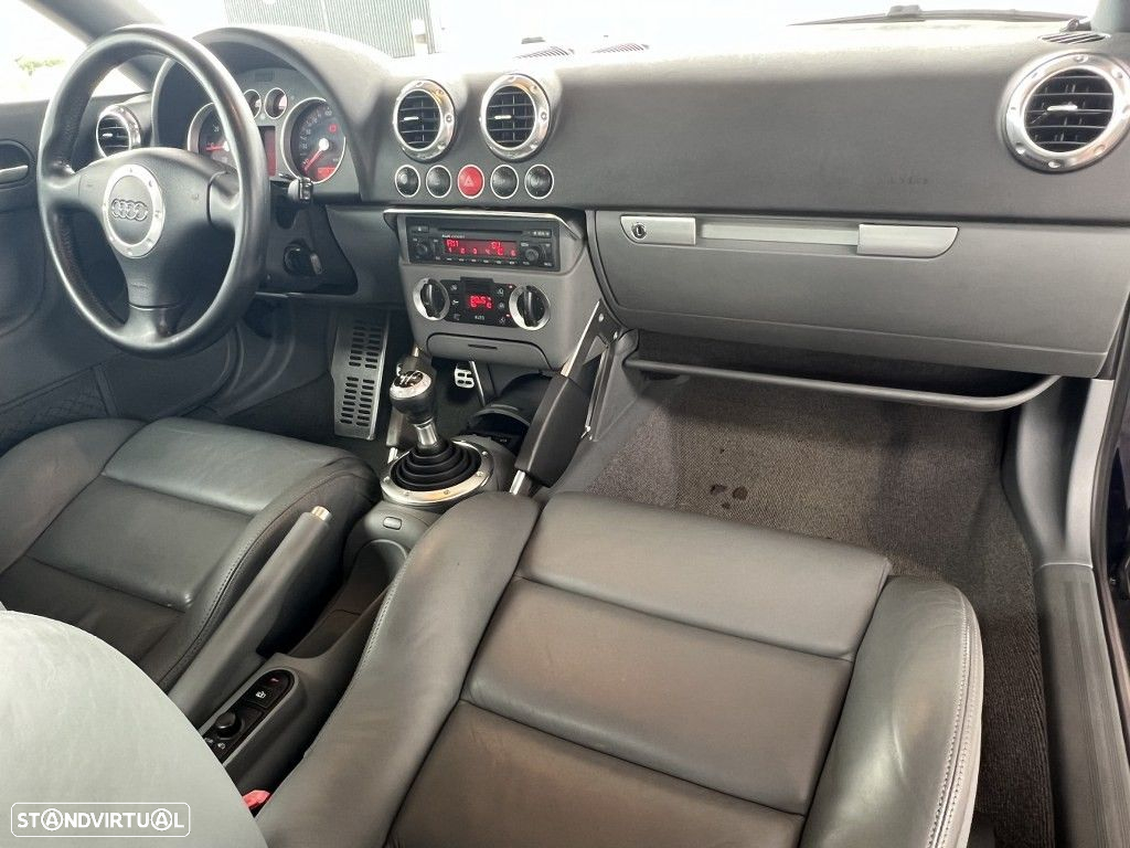 Audi TT Coupé 1.8 T S-line - 22