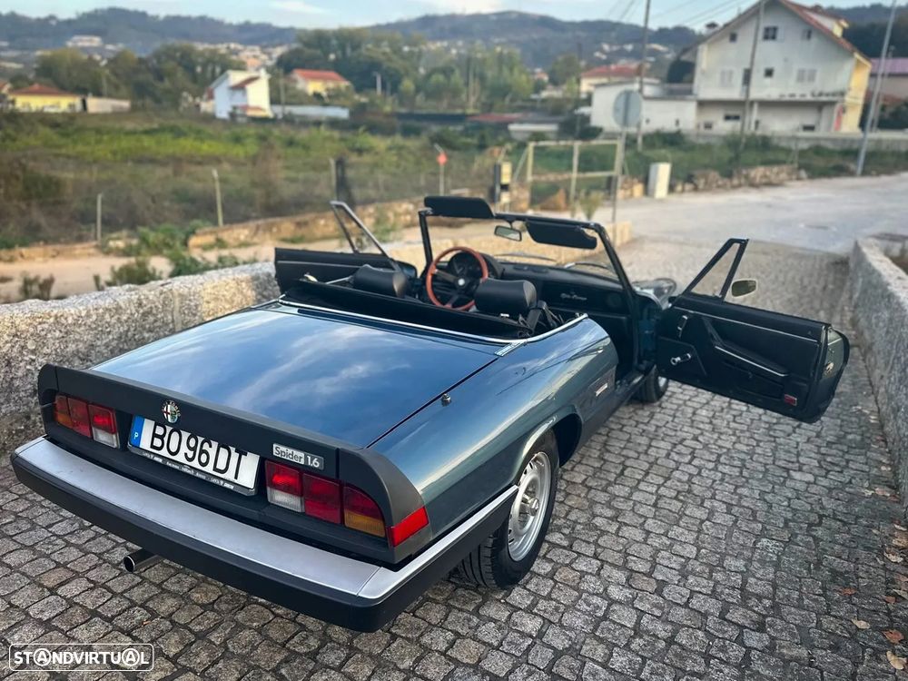 Alfa Romeo Spider 1.6 - 4