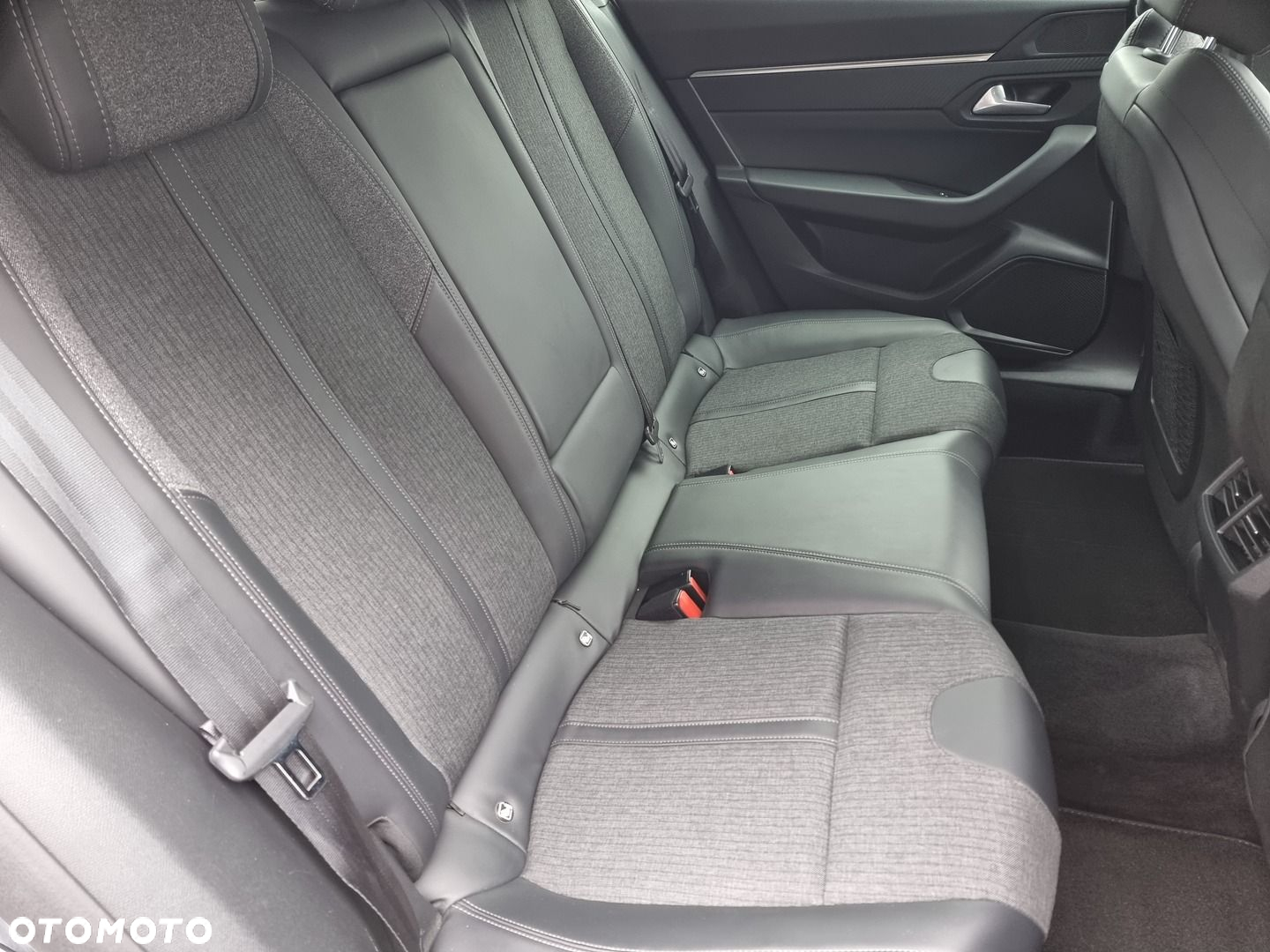 Peugeot 508 2.0 BlueHDi Allure S&S EAT8 - 22
