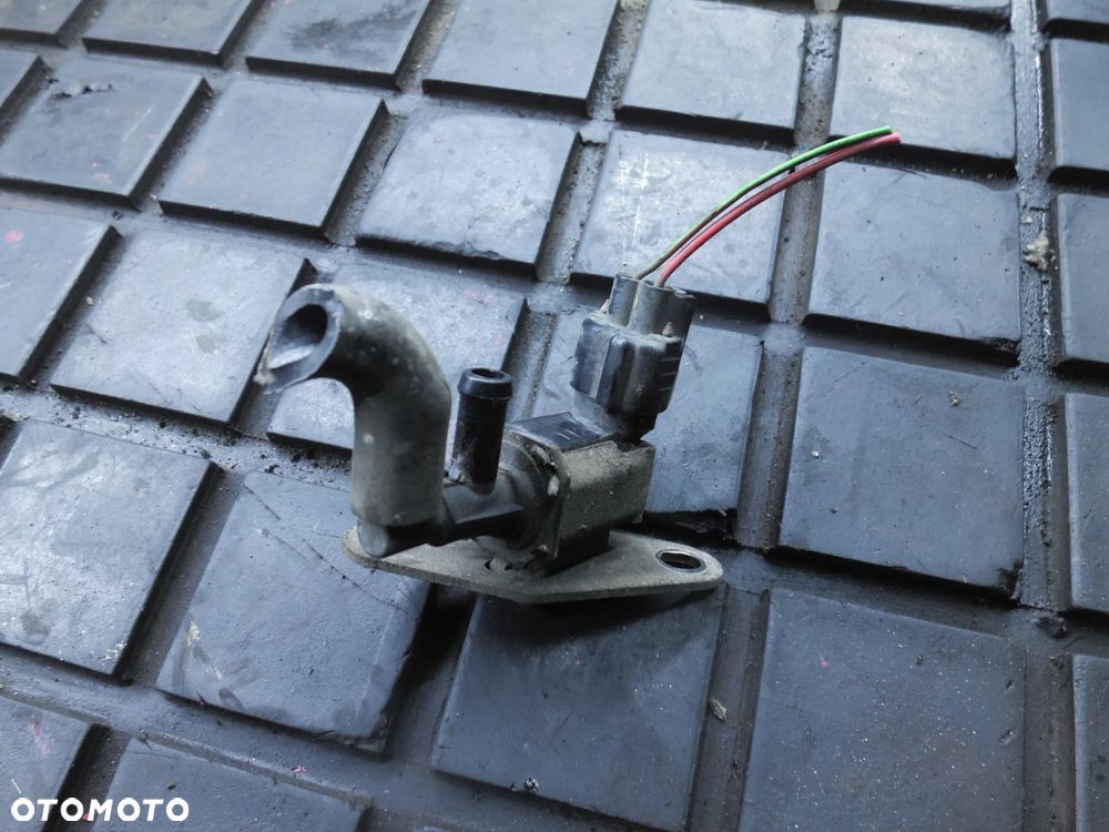 ZAWÓR PODCIŚNIENIA MITSUBISHI SPACE STAR 1.6 K5T48395 POSIADAM 2 SZT - 1