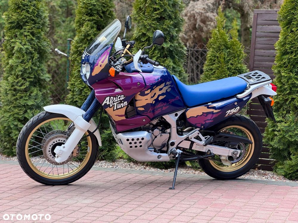 Honda XRV - 6