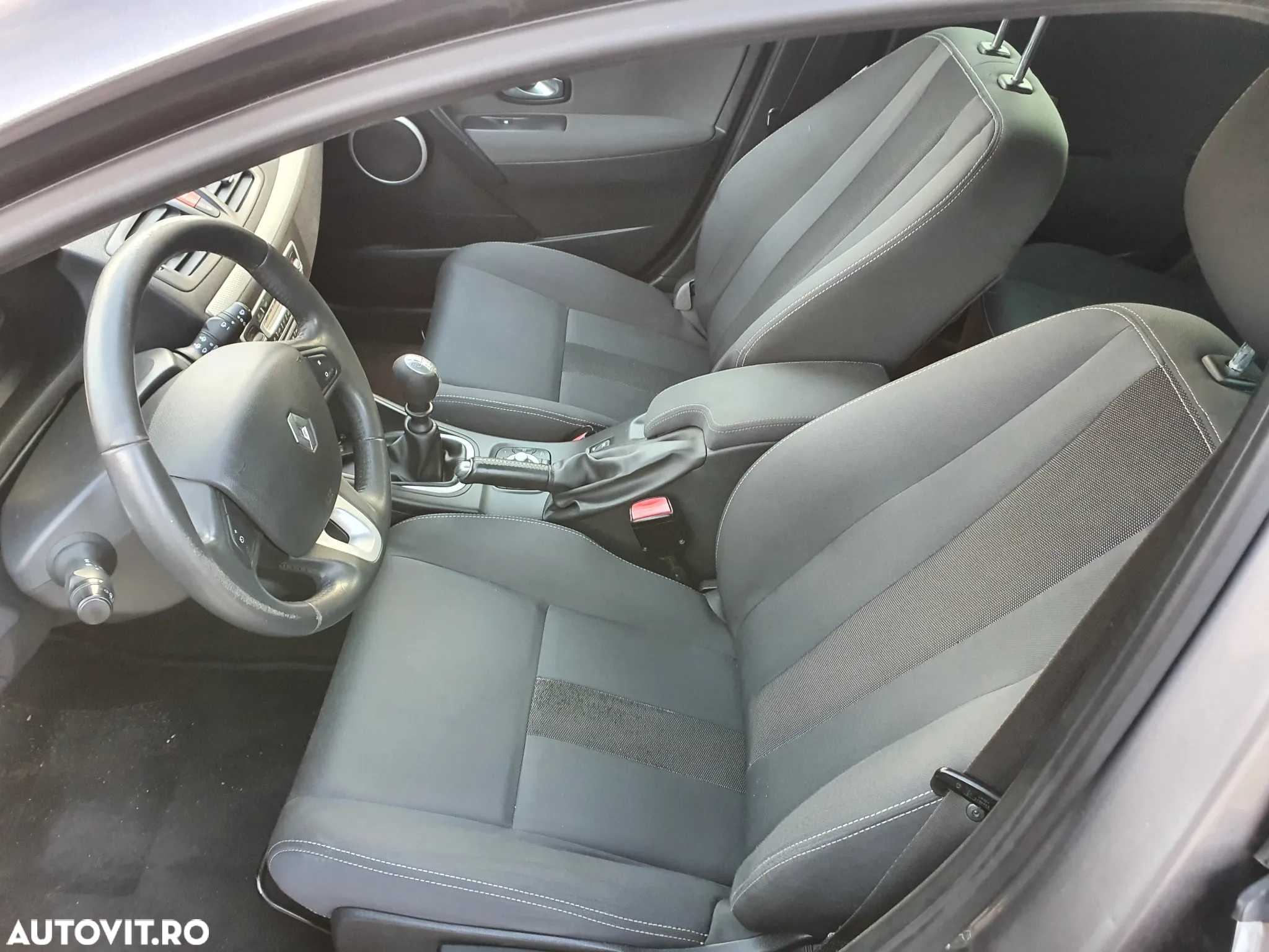 Renault Megane 1.5 dCi Dynamique - 7