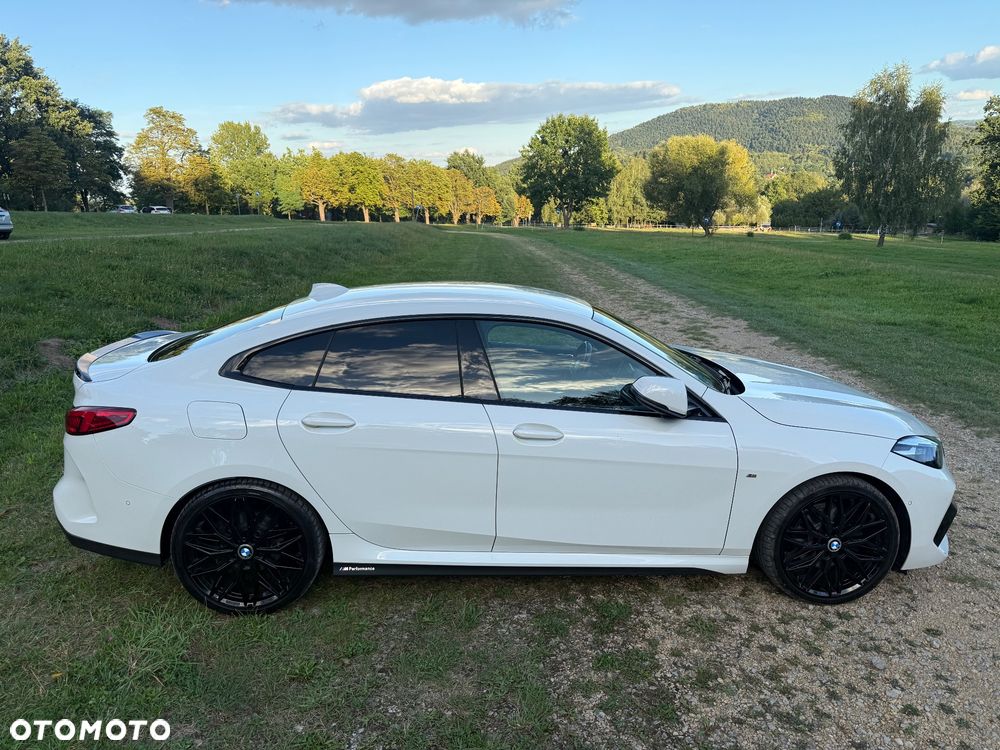 BMW Seria 2 218d - 7