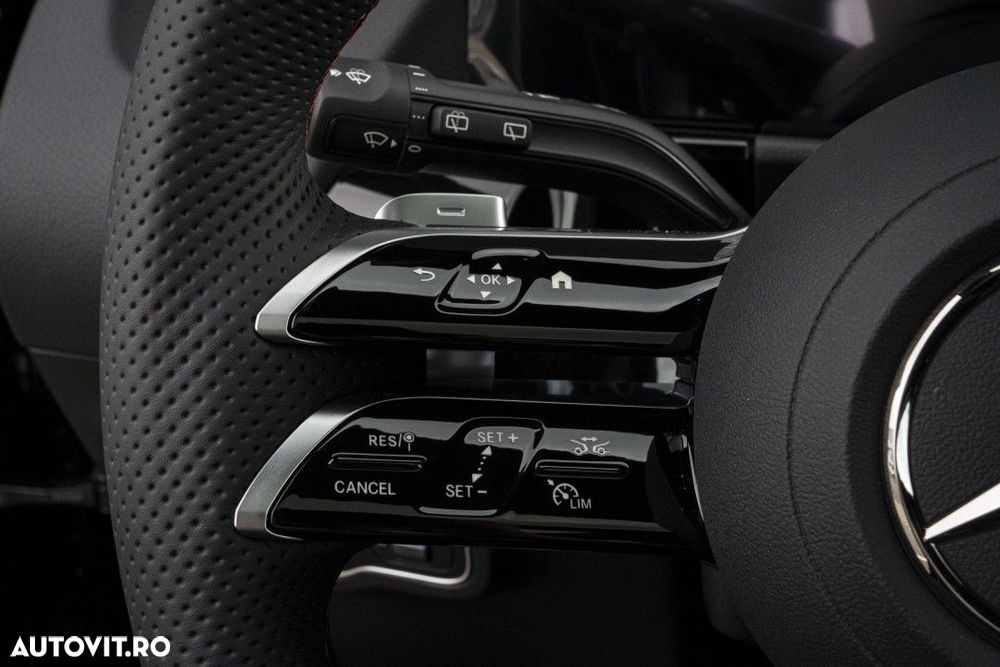 Mercedes-Benz GLA - 16