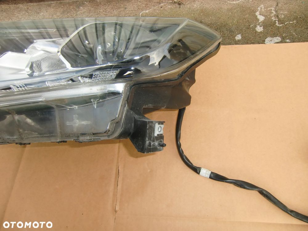 Lampa lewa Nissan X TRAIL T32 FULL LED Europa 2014 R ładna - 4