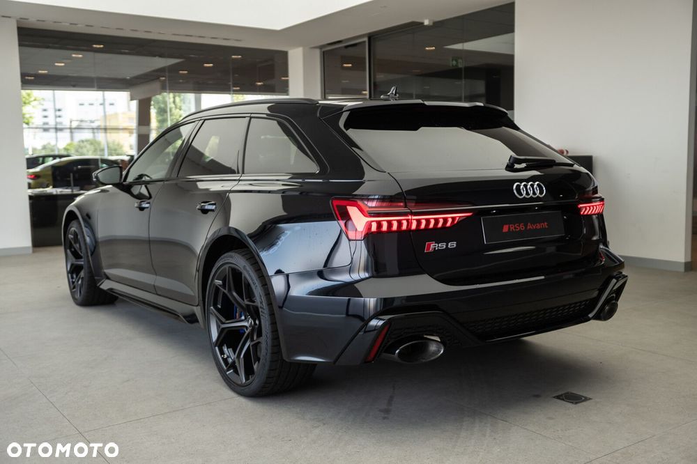 Audi RS6 Avant - 3