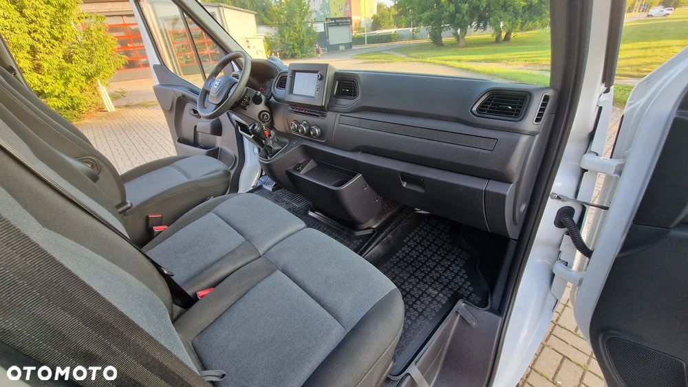 Nissan NV400 - 10