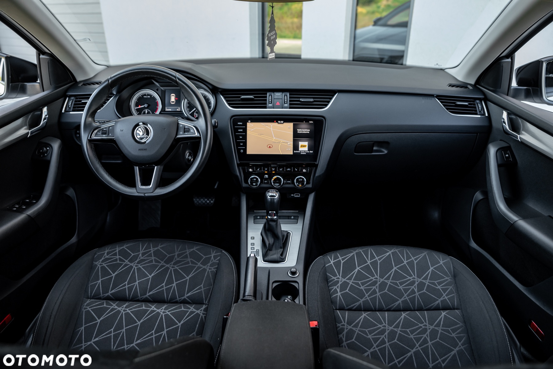 Skoda Octavia 2.0 TSI 4x4 Style DSG - 24