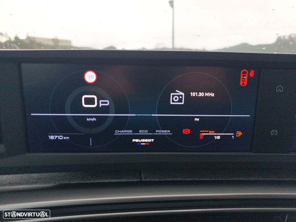 Peugeot 5008 1.2 Hybrid Allure Pack e-DCS6 - 13