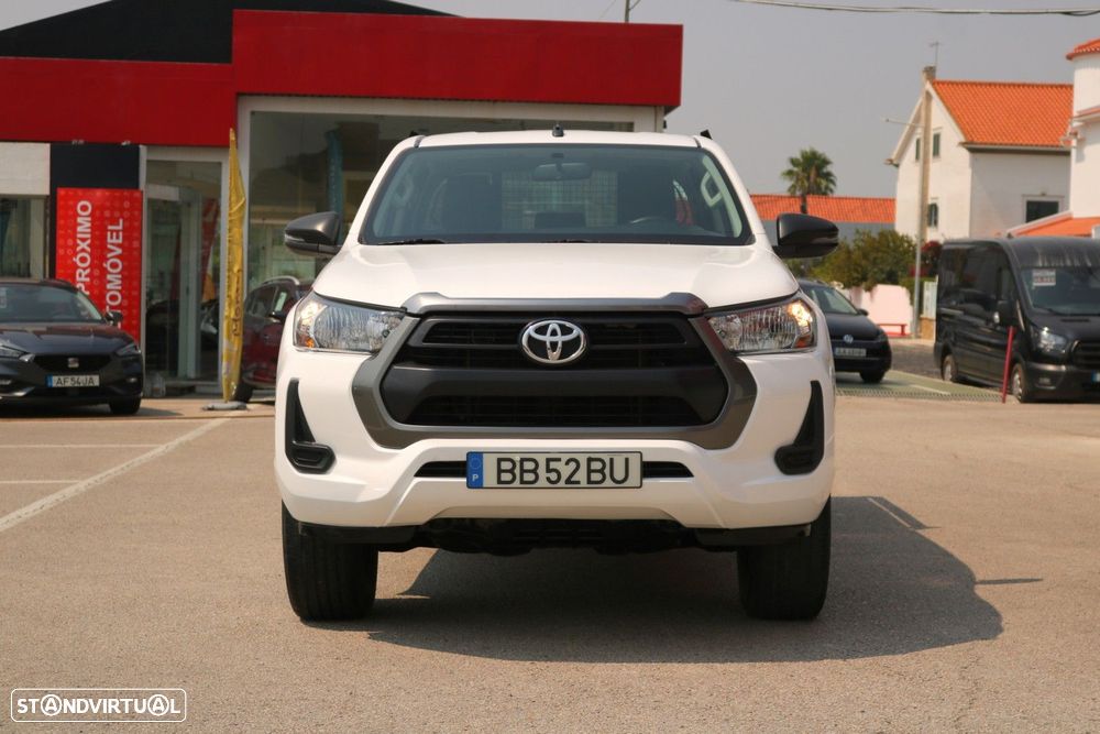 Toyota Hilux 2.4 D-4D 4WD CD CM - 5