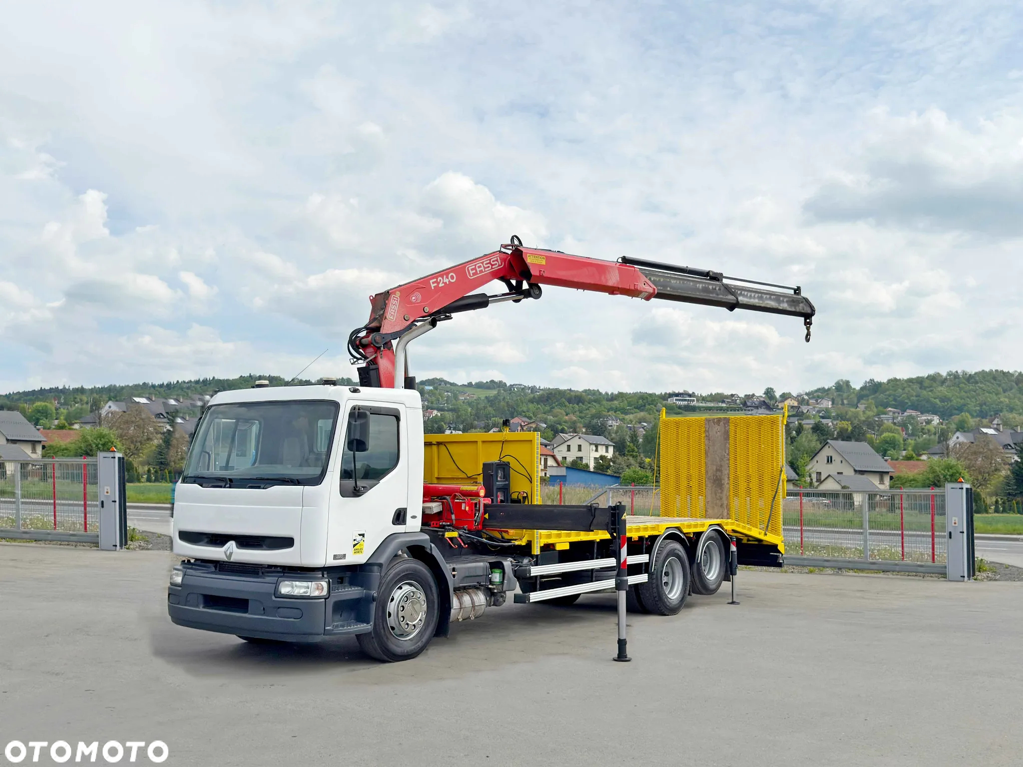 Renault PREMIUM 370* LAWETA 7,95m + FASSI F230AXP.22 + PILOT * STAN BDB - 2