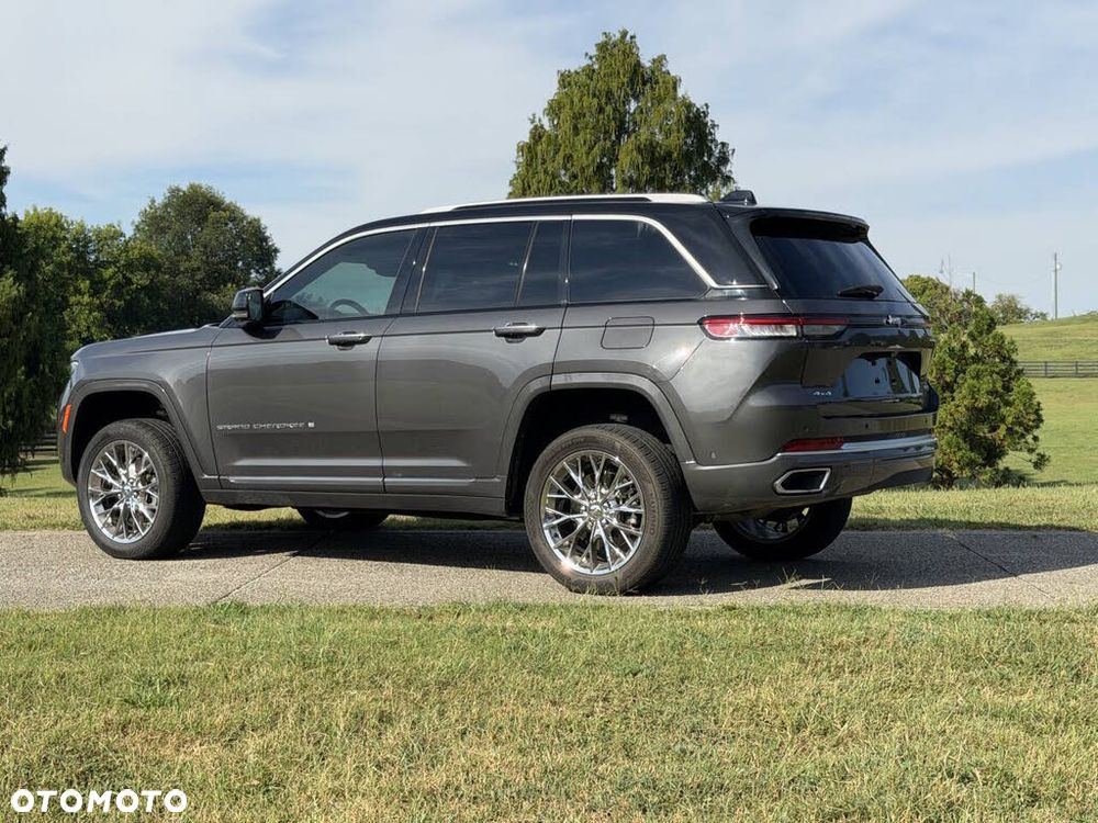 Jeep Grand Cherokee - 10