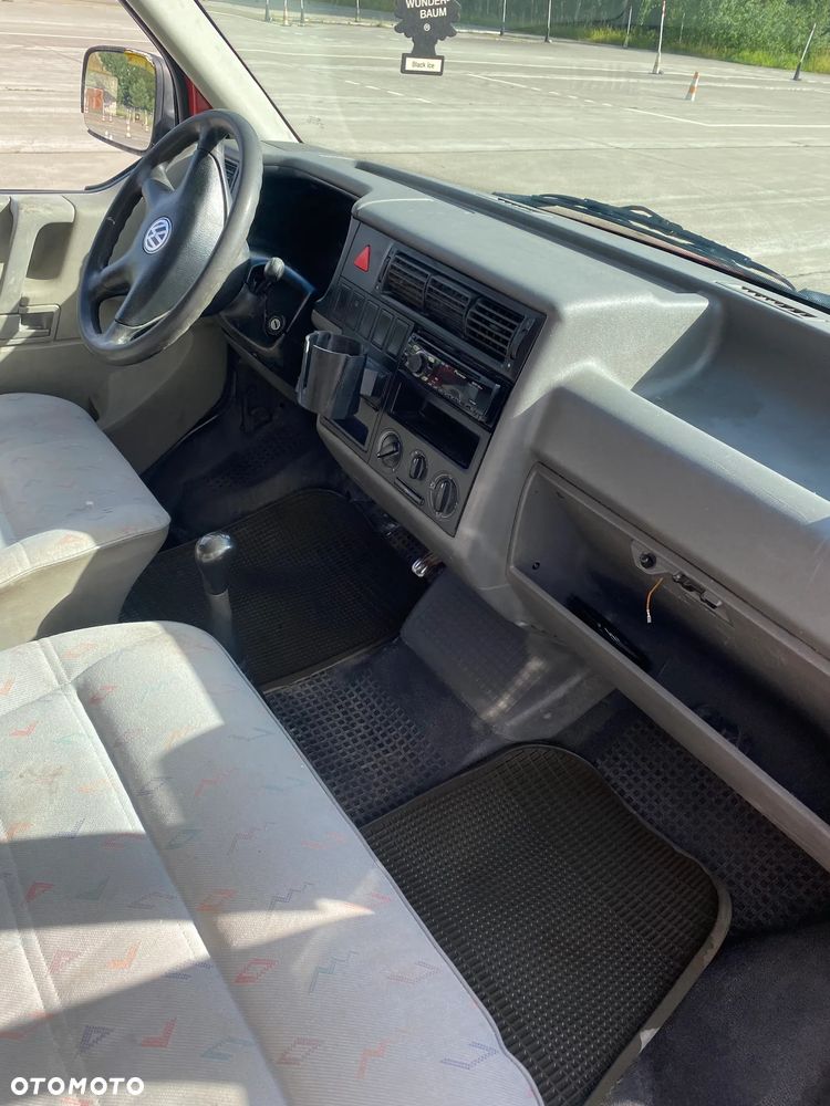 Volkswagen Transporter - 12