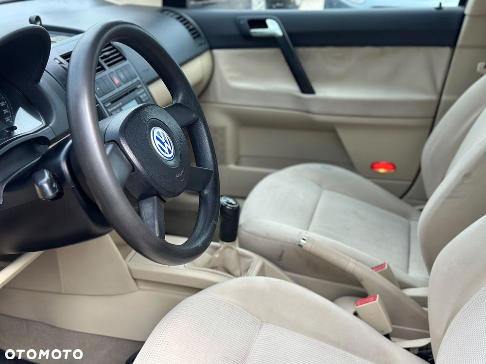 Volkswagen Polo - 7