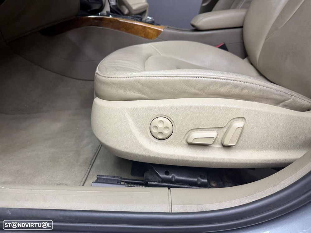 Audi A4 2.0 TDI exclusive Multitronic - 20