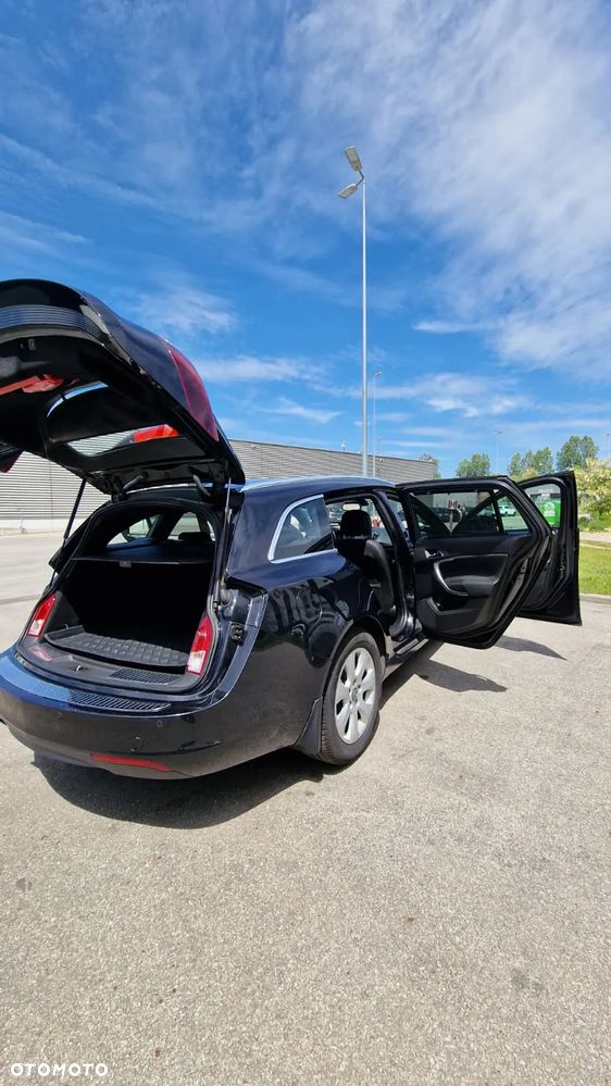 Opel Insignia 2.0 CDTI Cosmo S&S - 10