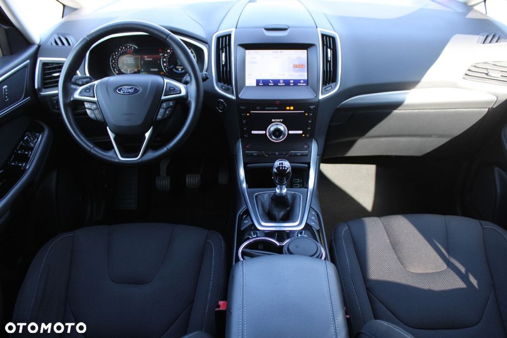 Ford S-Max - 33