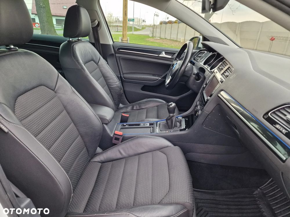 Volkswagen Golf 2.0 TDI (BlueMotion Technology) Highline - 21