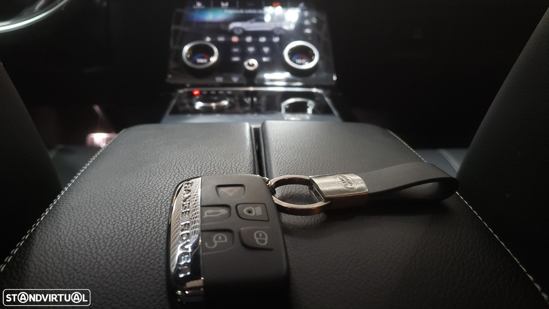 Land Rover Range Rover Velar 2.0 D R-Dynamic S - 24