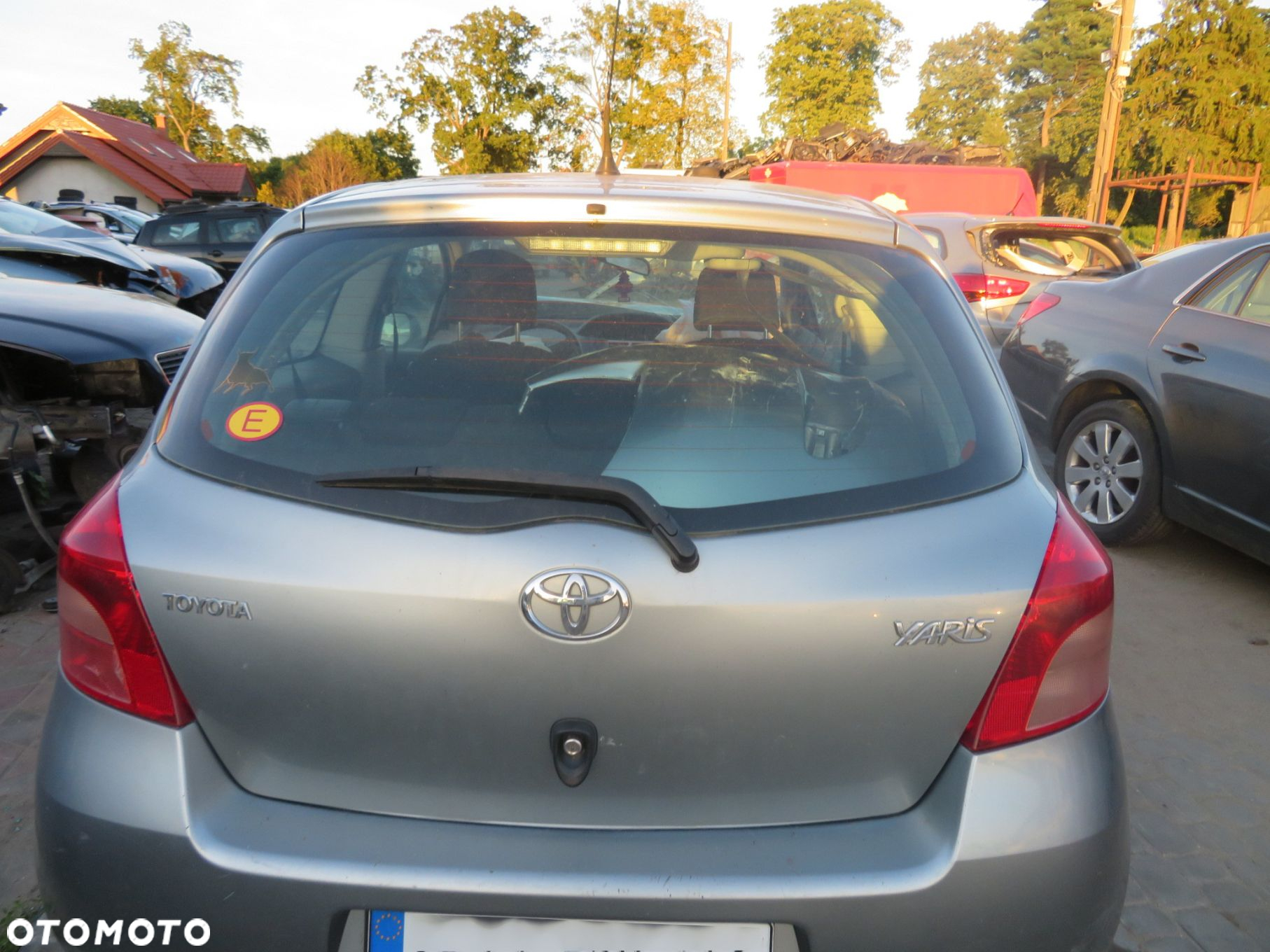 KLAPA BAGAŻNIKA TYLNA YARIS II 3D HB 1F8  SZARY TOYOTA 2005-2009 - 3