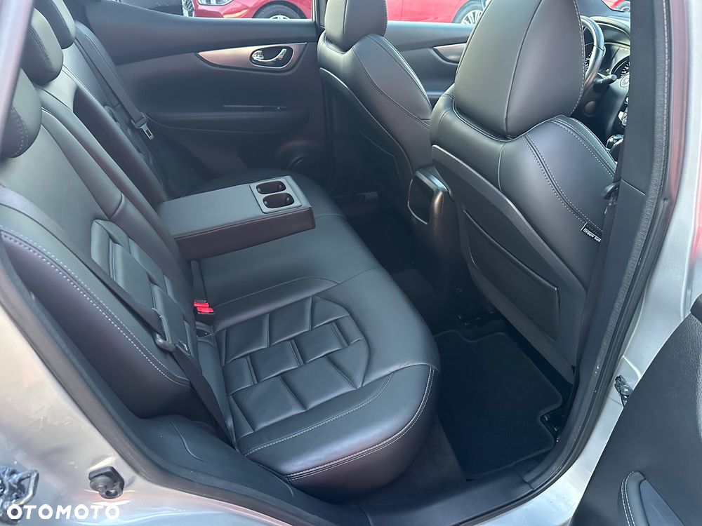 Nissan Qashqai 1.3 DIG-T DCT TEKNA+ - 28