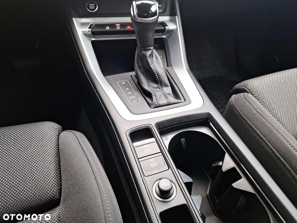 Audi Q3 35 TFSI S tronic - 16