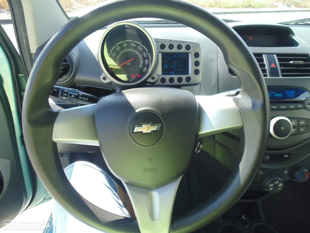 Chevrolet Spark 1.0 LS Bi-Fuel - 23