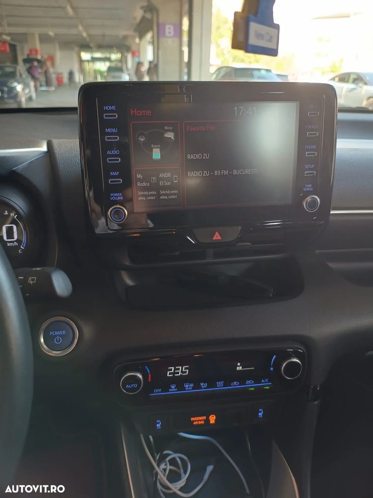 Toyota Yaris 1.5 VVT-i HSD Dynamic Plus - 6