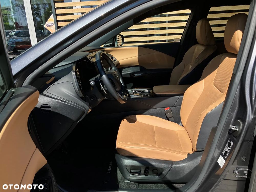 Lexus RX 350h Prestige - 36