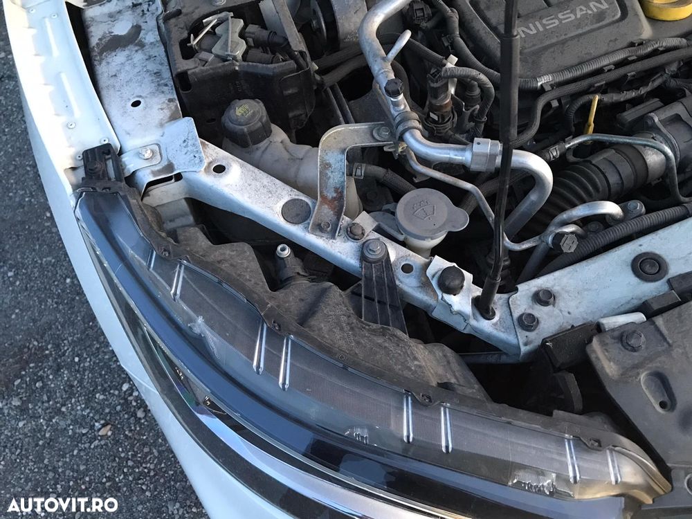 Nissan Qashqai 1.6 DCI DPF Start/Stop tekna - 11