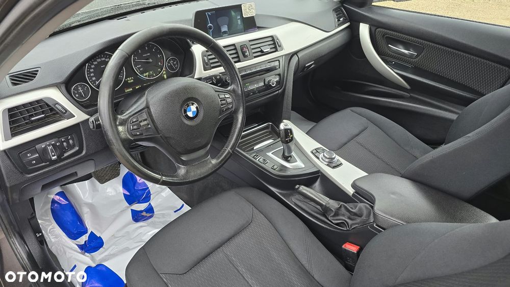BMW Seria 3 - 22