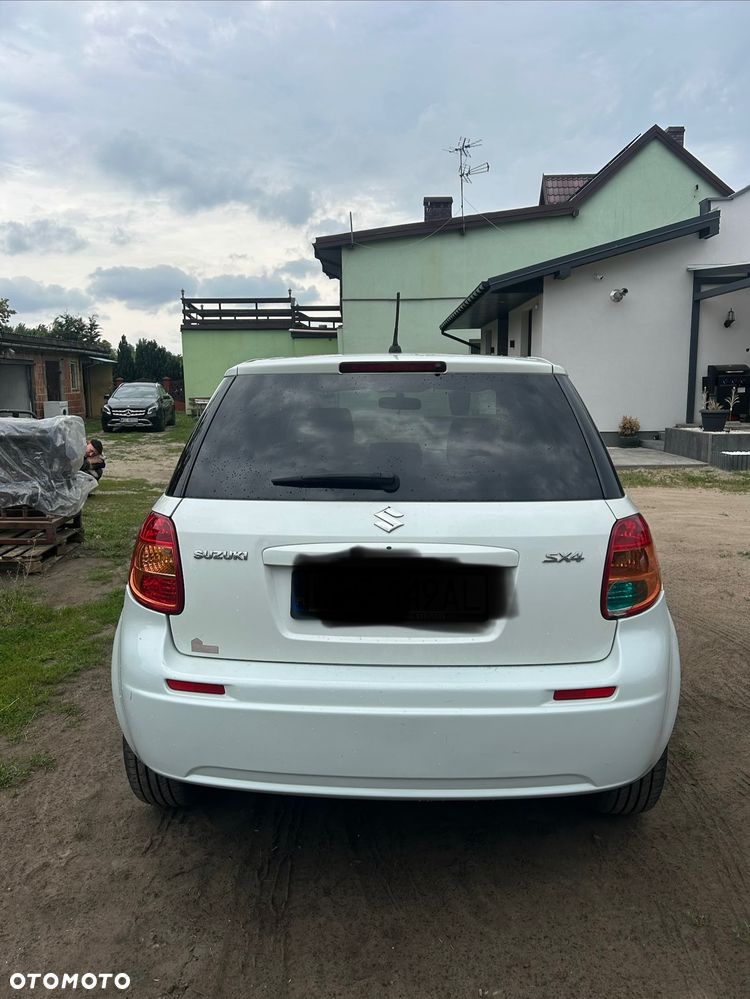 Suzuki SX4 1.6 GLX / Comfort - 2