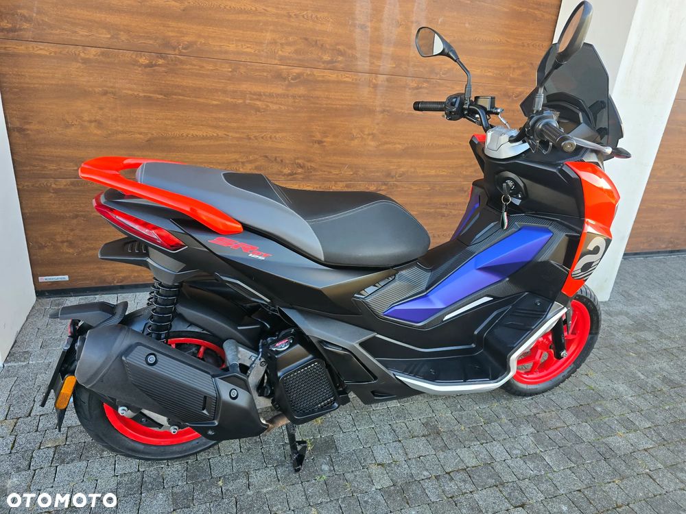 Aprilia SR - 24