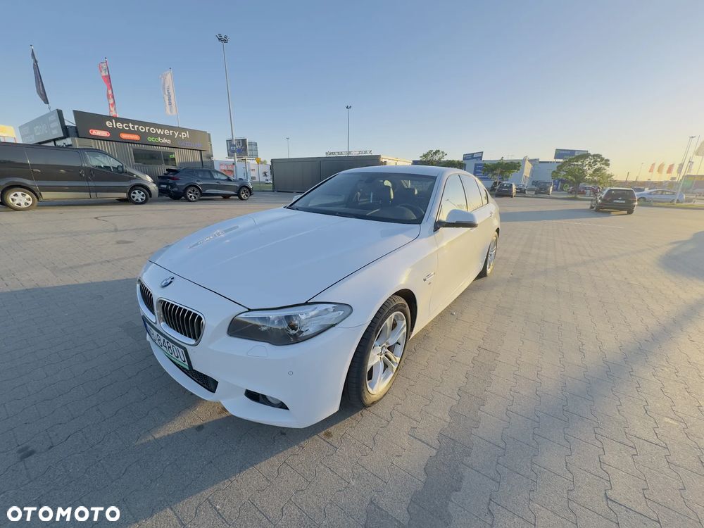 BMW Seria 5 520d xDrive - 4