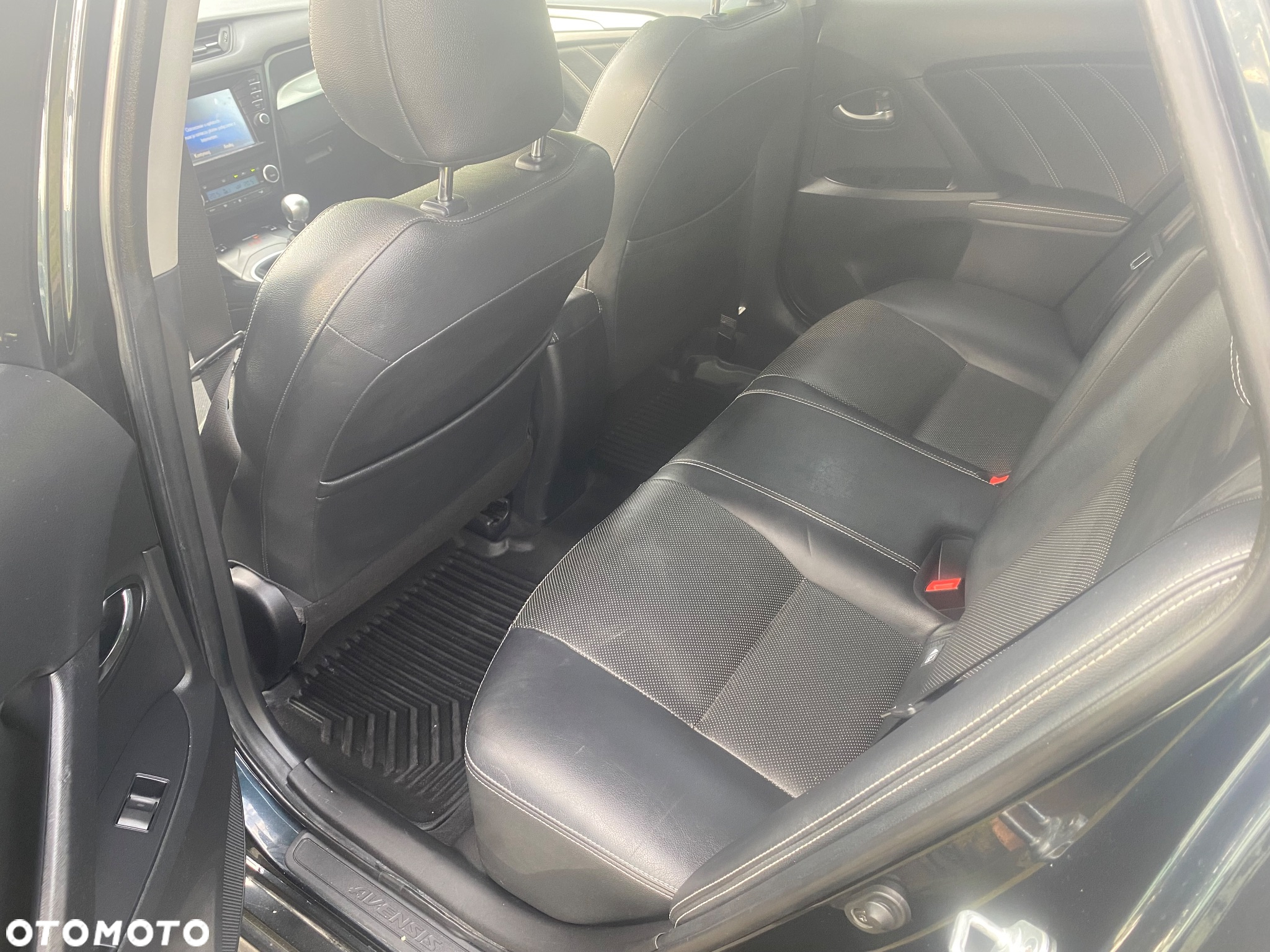 Toyota Avensis 2.0 D-4D Prestige - 18