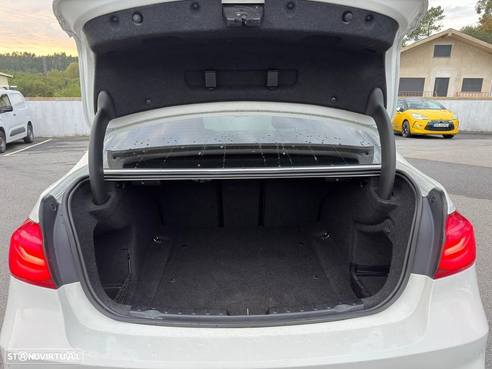 BMW 318 d Pack M Auto - 6