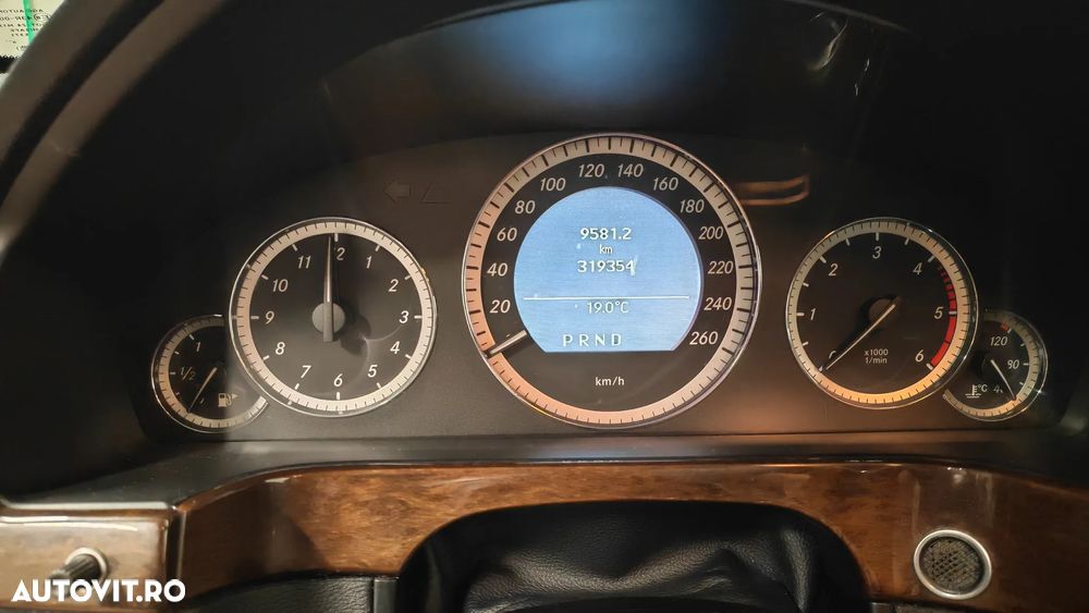 Mercedes-Benz E 200 T CDI DPF BlueEFFICIENCY Automatik - 7