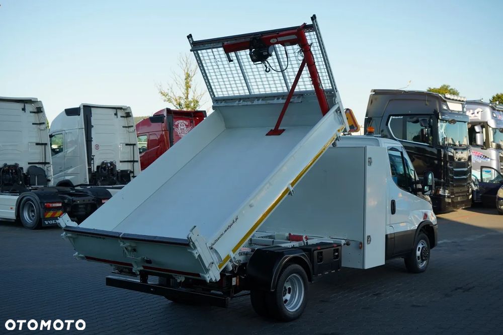 Iveco DAILY 35-160 / WYWROTKA 3 STR. STALOWA / WYCIĄGARKA / BLIŹNIAK / MANUAL /  SPROWADZONY / EURO 6 - 6