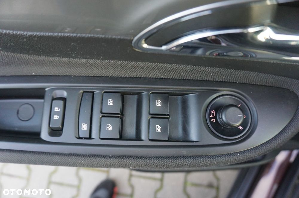 Opel Mokka 1.4 T Enjoy S&S 4x4 - 9