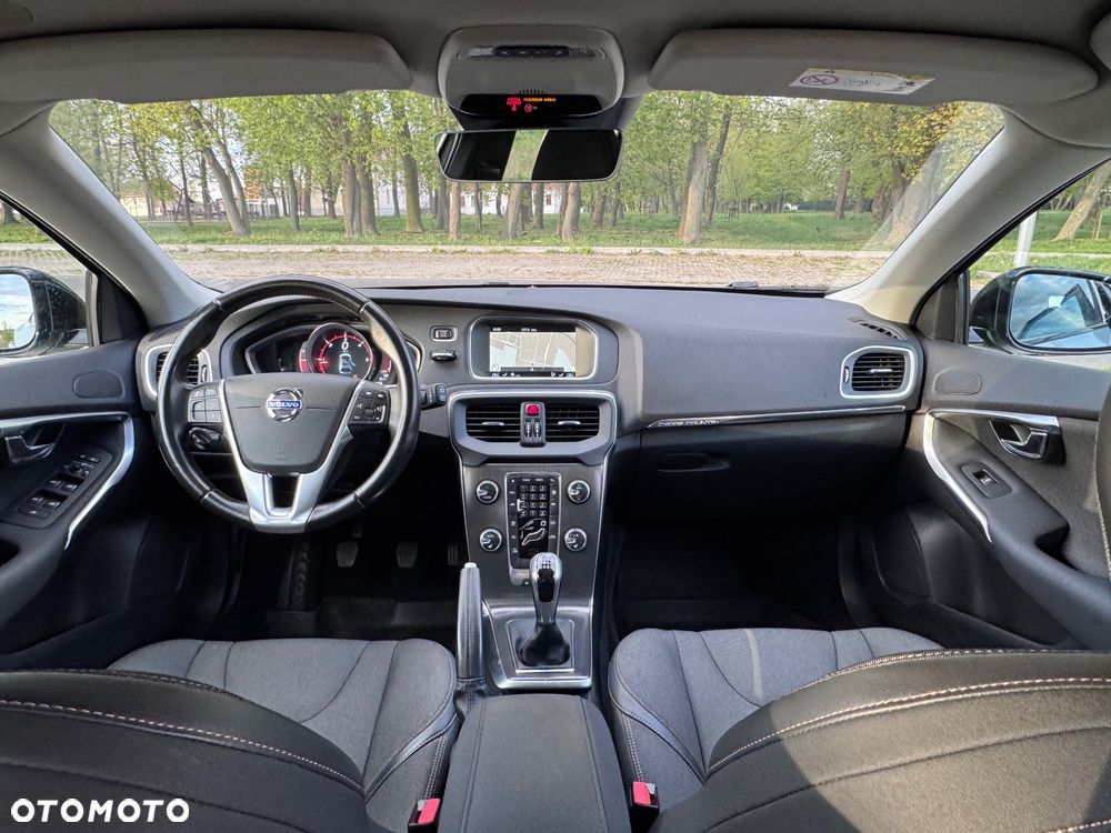 Volvo V40 D3 Inscription - 31