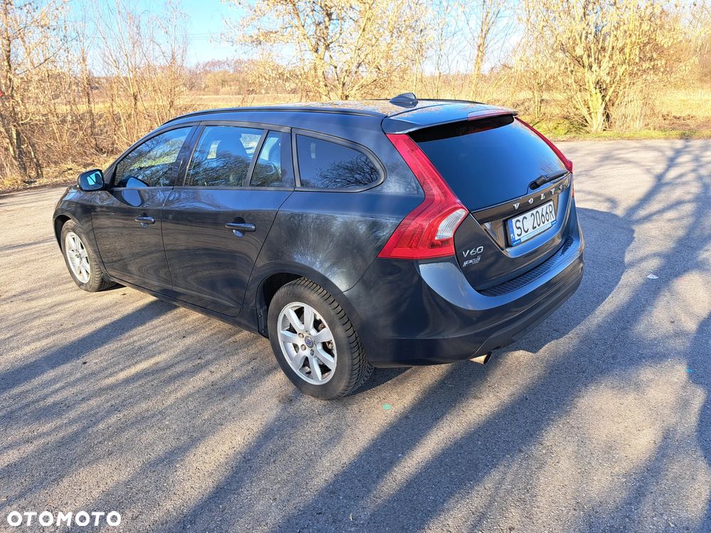 Volvo V60 D3 Kinetic - 4